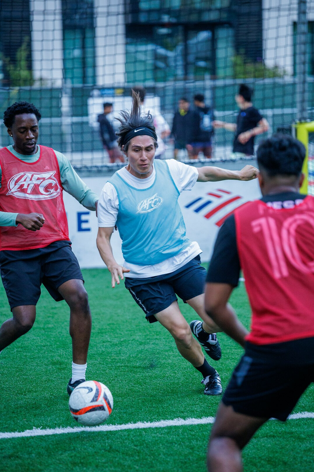 luis suarez training session